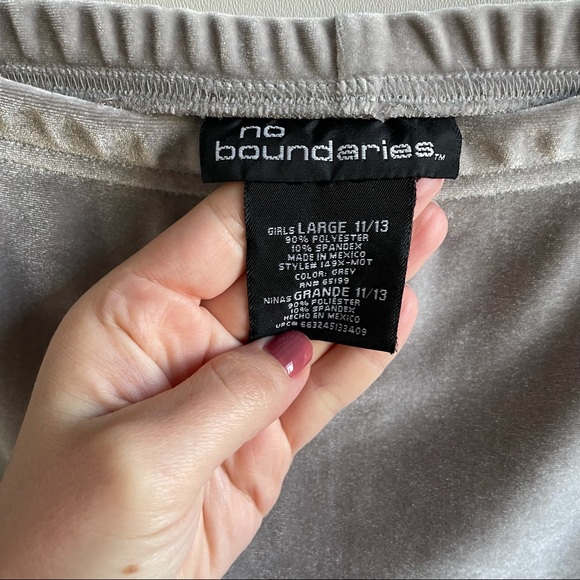 Vintage Y2K No Boundaries Silver Velvet Mini Skirt - Picture 3 of 5